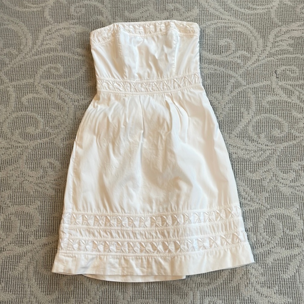 White House black market white strapless side zip dress size 00. Like new